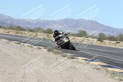 media/Dec-04-2025-Racers Edge (Thu) [[5ebc9f124d]]/3-B Group/3-Session 2 (Turn 7 Inside)/